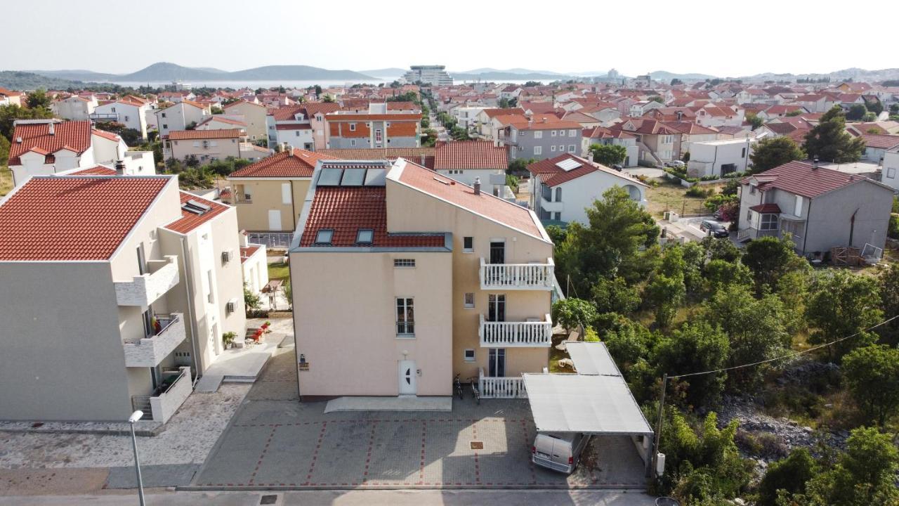 Apartmani Ivan V Relax Vodice Luaran gambar