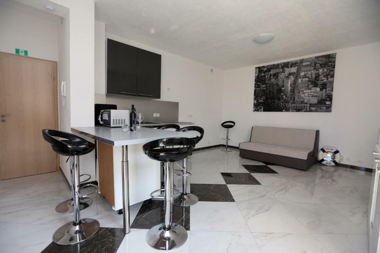 Apartmani Ivan V Relax Vodice Luaran gambar