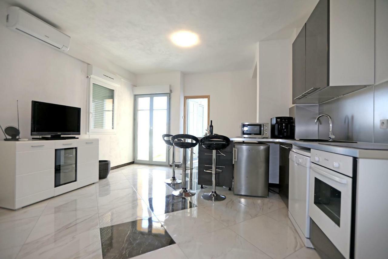 Apartmani Ivan V Relax Vodice Luaran gambar