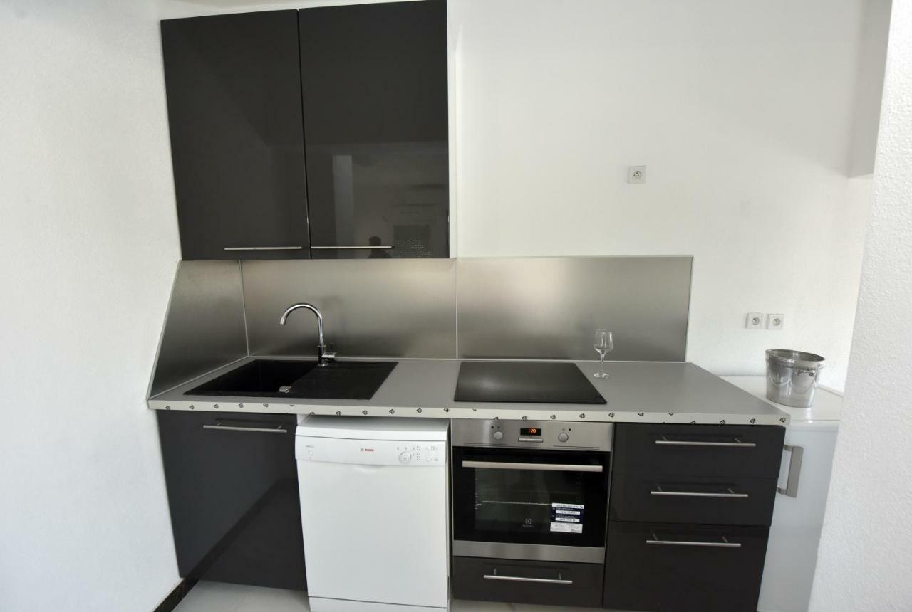 Apartmani Ivan V Relax Vodice Luaran gambar